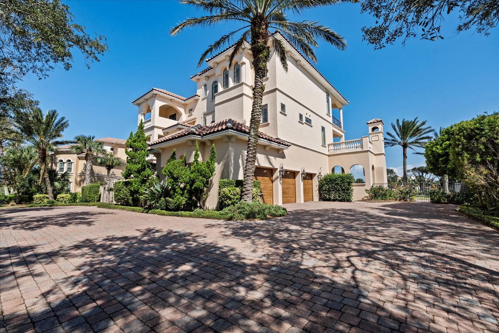 38 NORTHSHORE DR