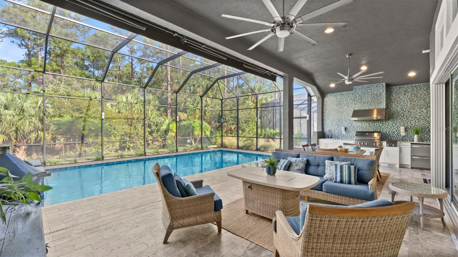 830 CREEKWOOD DR