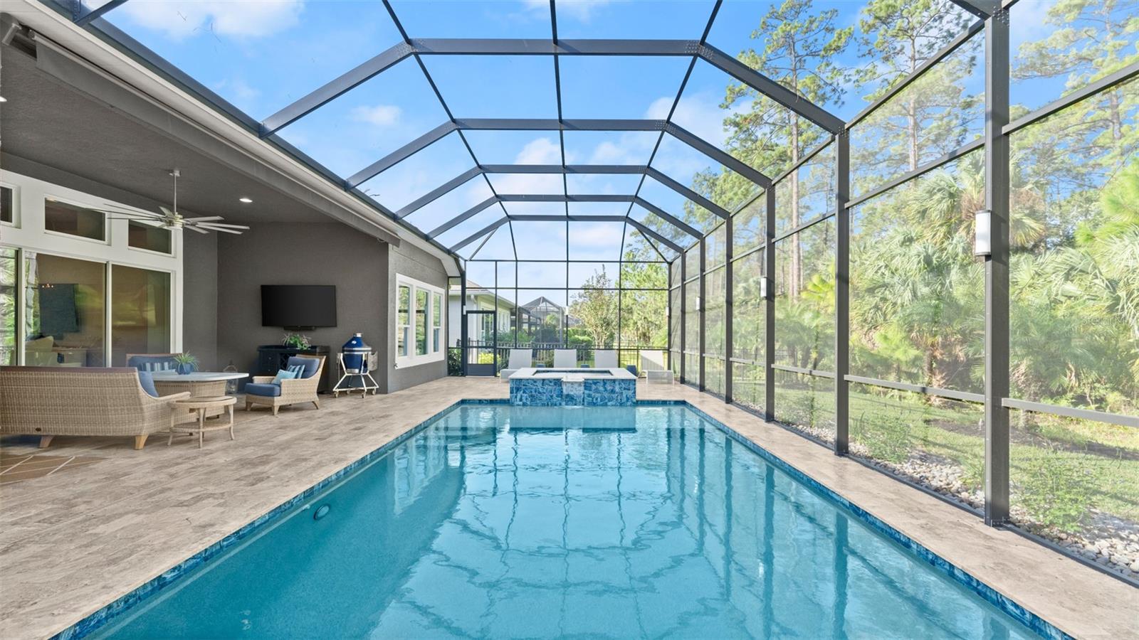 830 CREEKWOOD DR