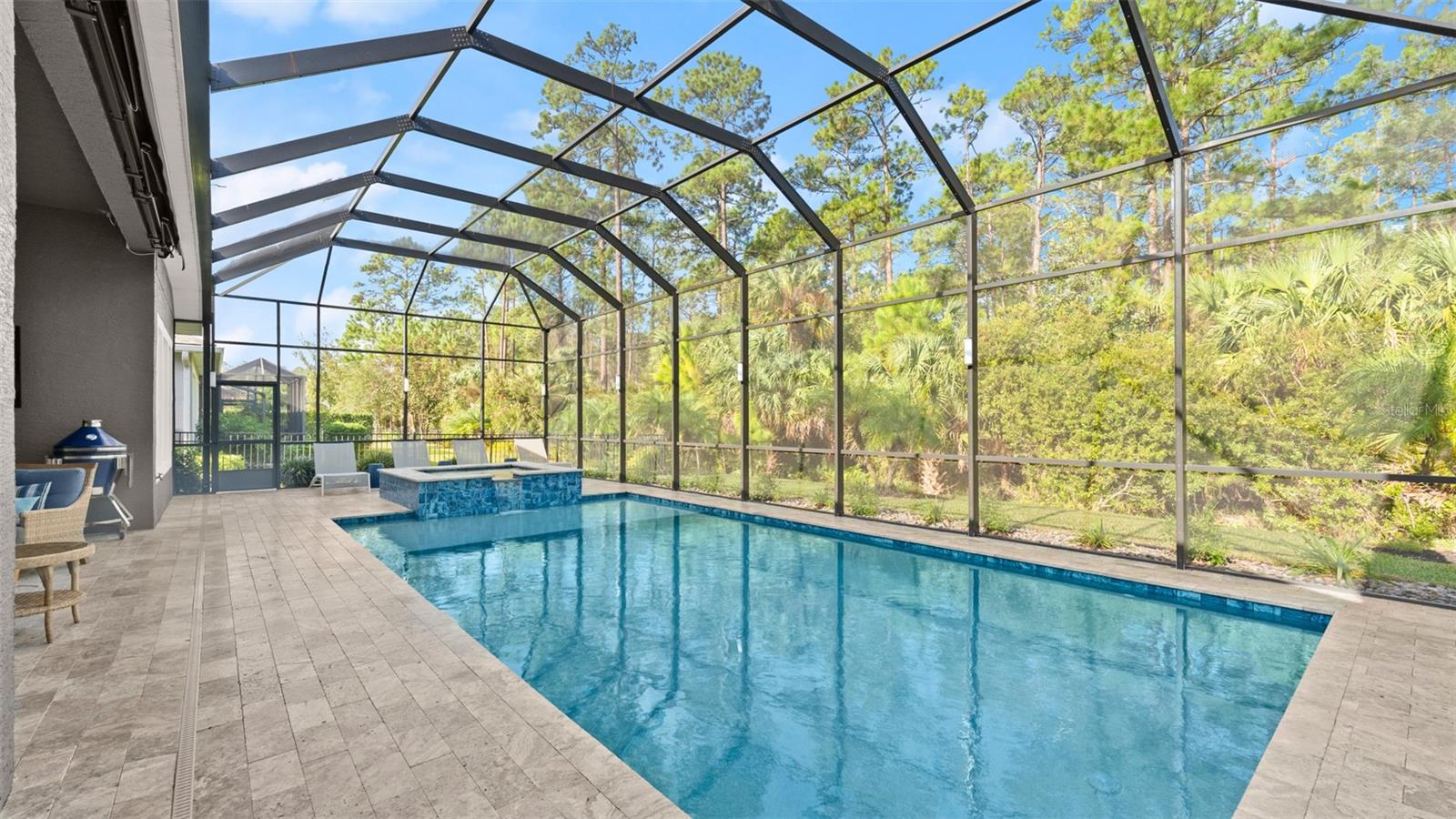 830 CREEKWOOD DR