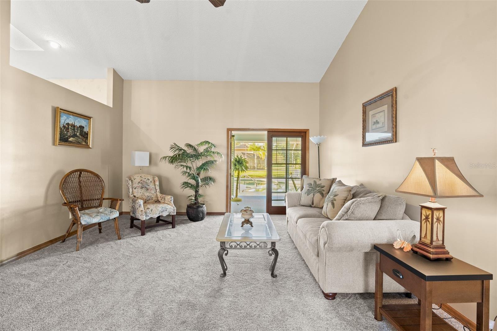 15 LAKE CHARLES PL