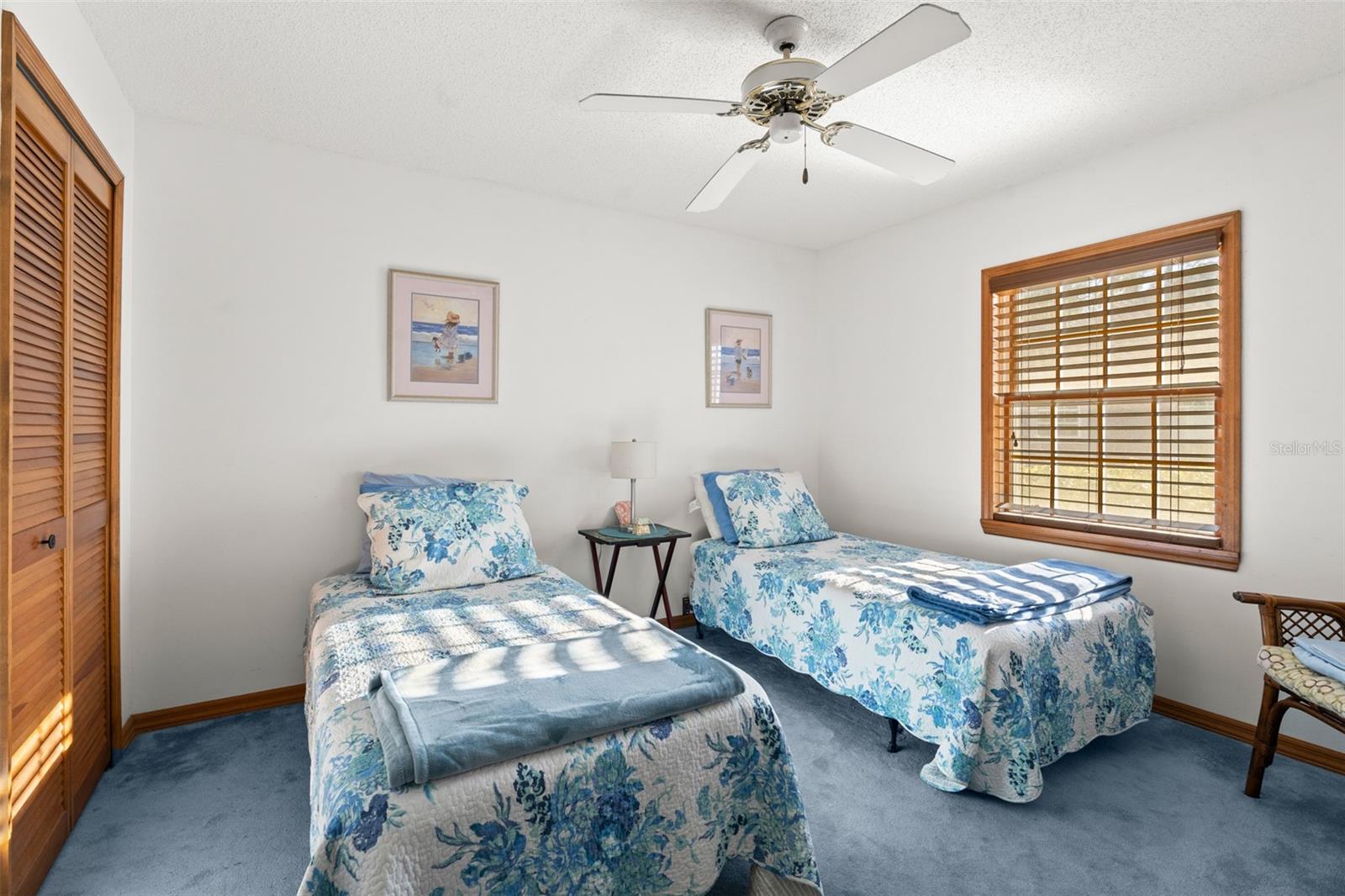 15 LAKE CHARLES PL