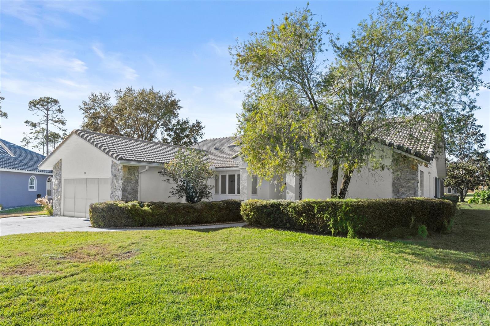 15 LAKE CHARLES PL