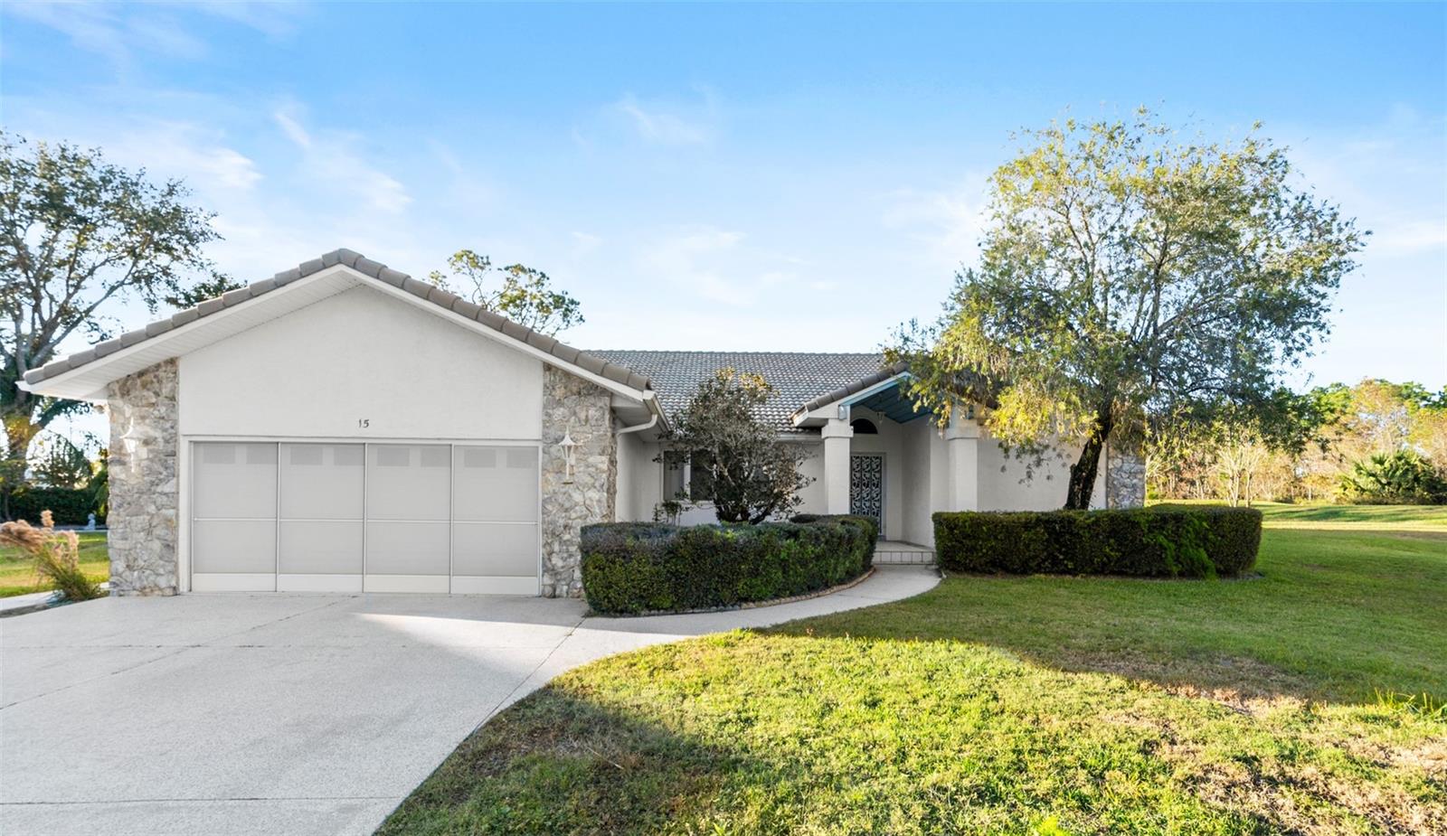 15 LAKE CHARLES PL