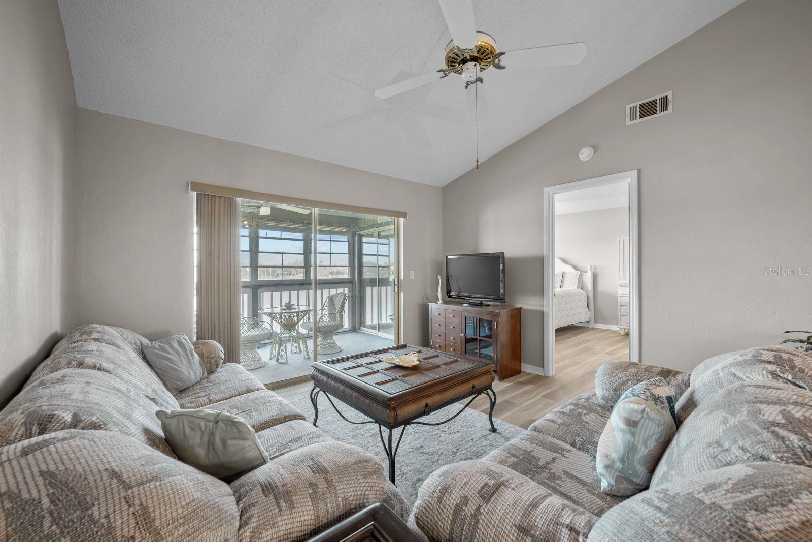 1107 OCEAN MARINA DR