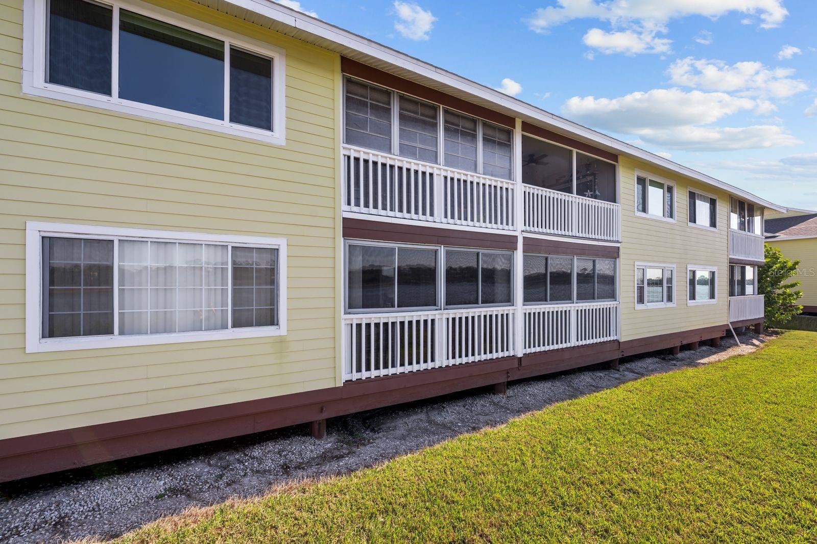 1107 OCEAN MARINA DR