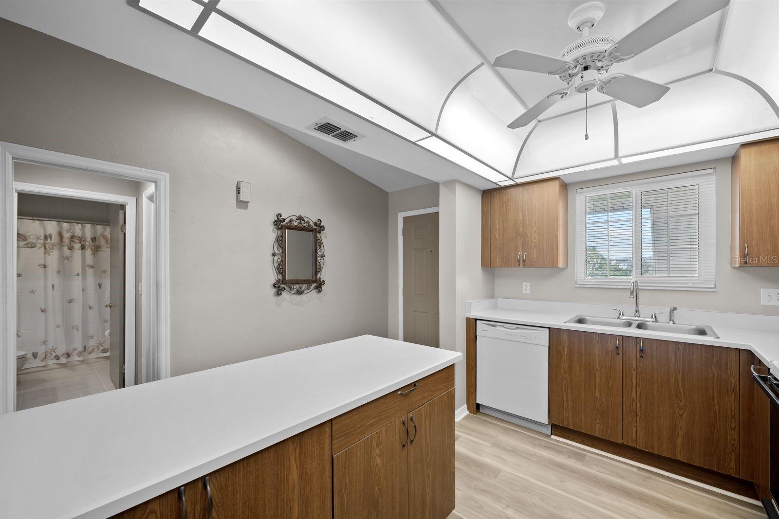 1107 OCEAN MARINA DR