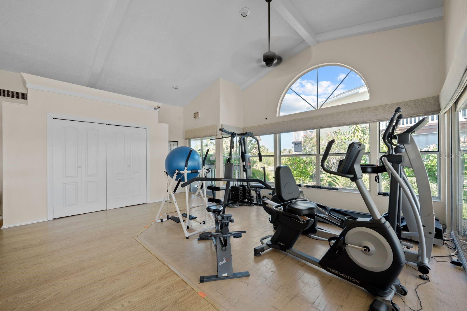 1107 OCEAN MARINA DR