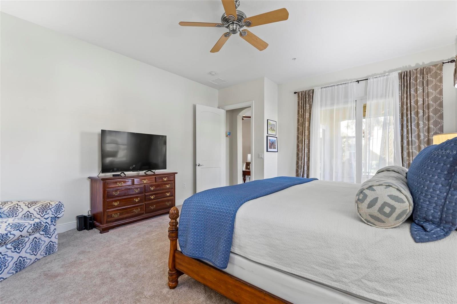 185 AVENUE DE LA MER #201