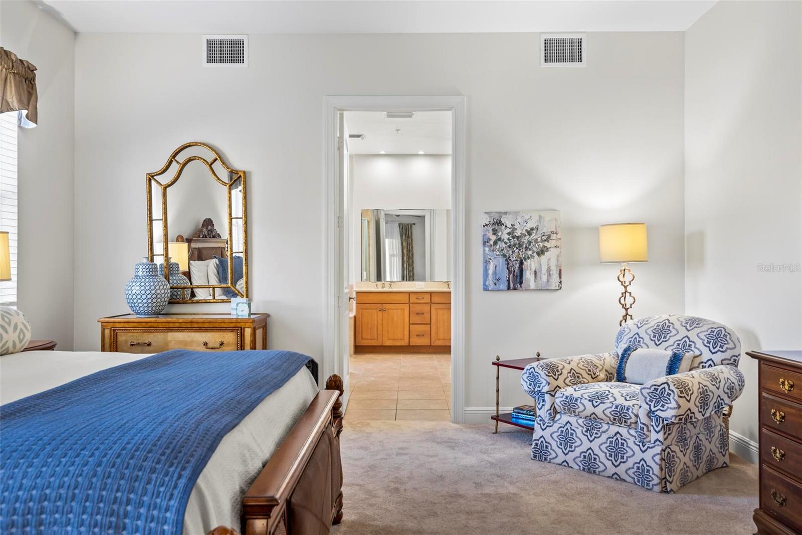 185 AVENUE DE LA MER #201