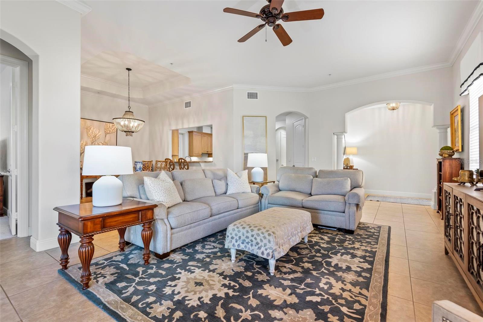 185 AVENUE DE LA MER #201