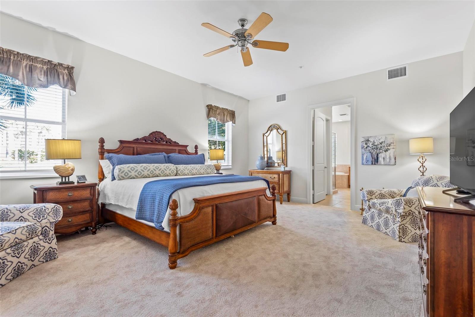 185 AVENUE DE LA MER #201