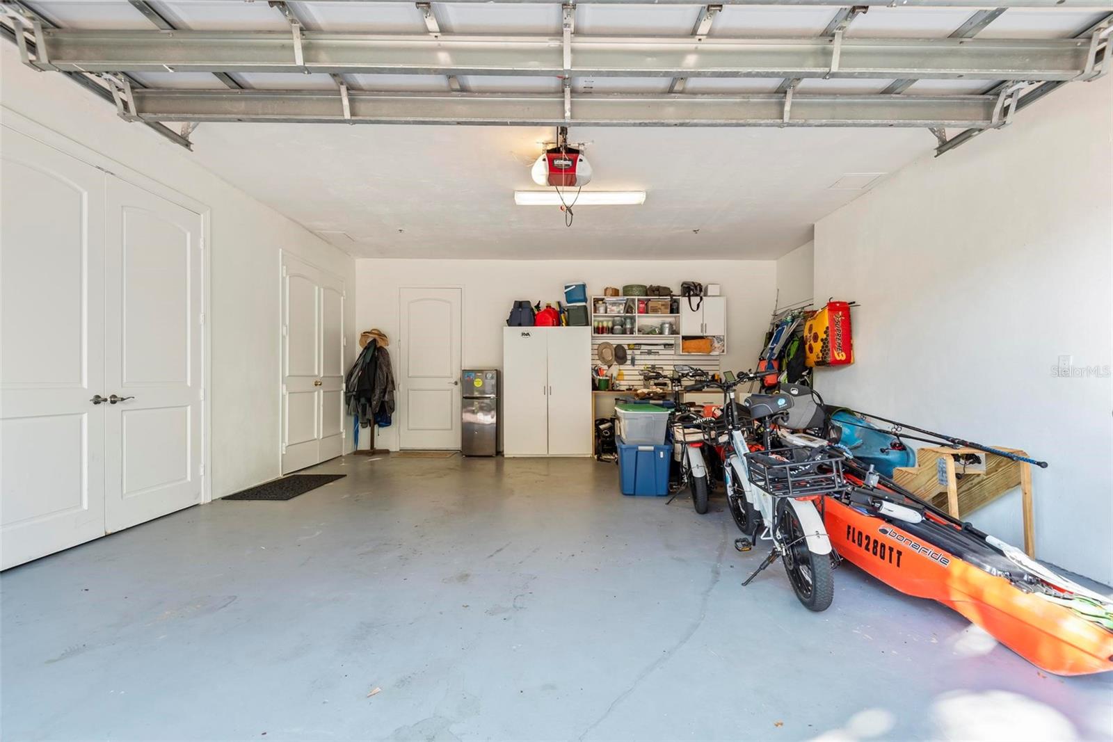 185 AVENUE DE LA MER #201