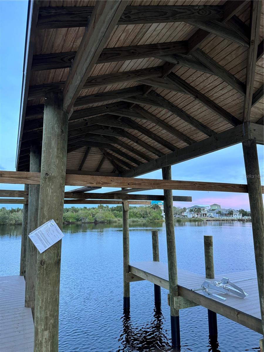 32 N RIVERWALK DR