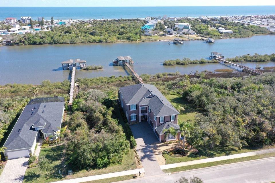 32 N RIVERWALK DR
