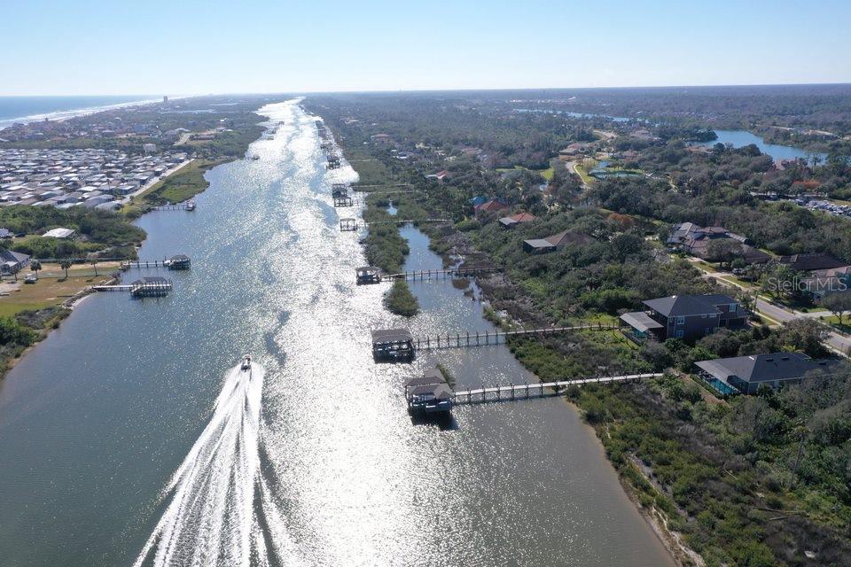 32 N RIVERWALK DR