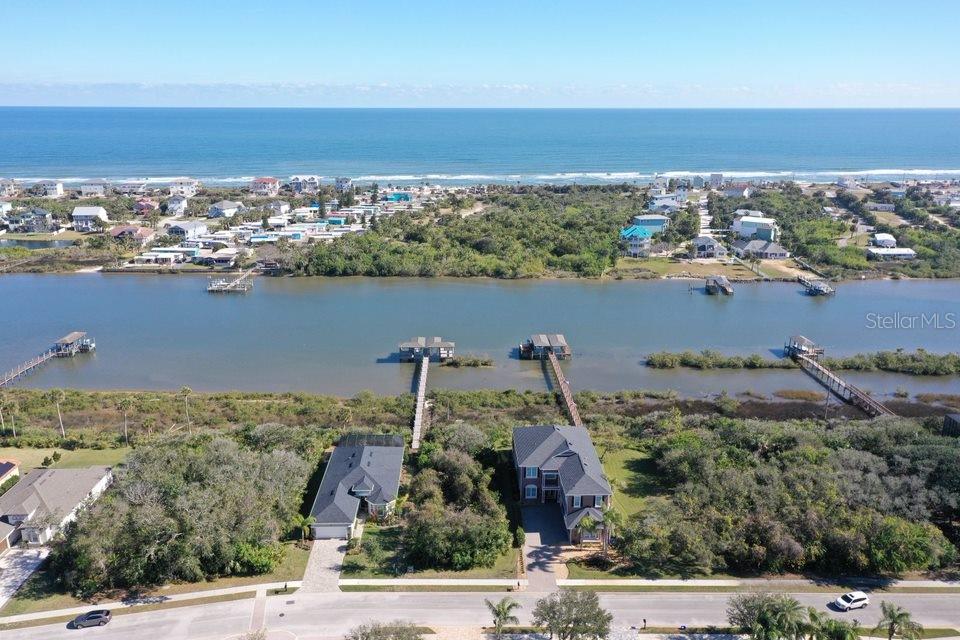 32 N RIVERWALK DR