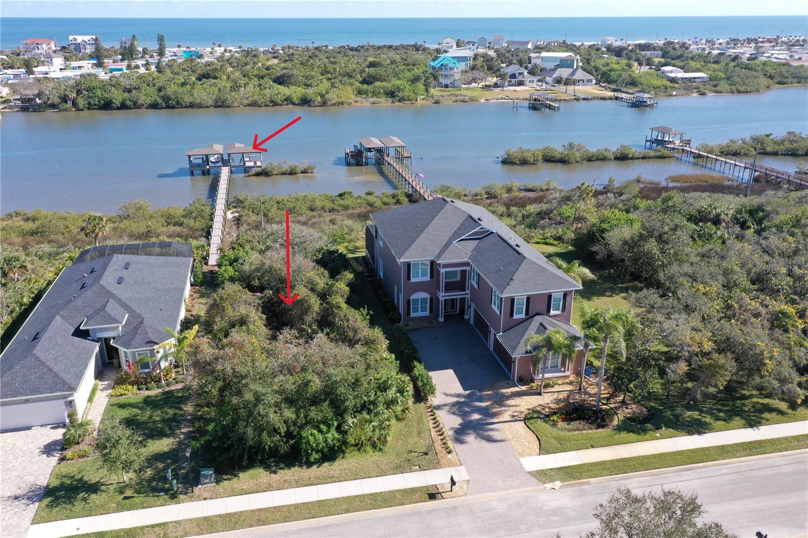 32 N RIVERWALK DR