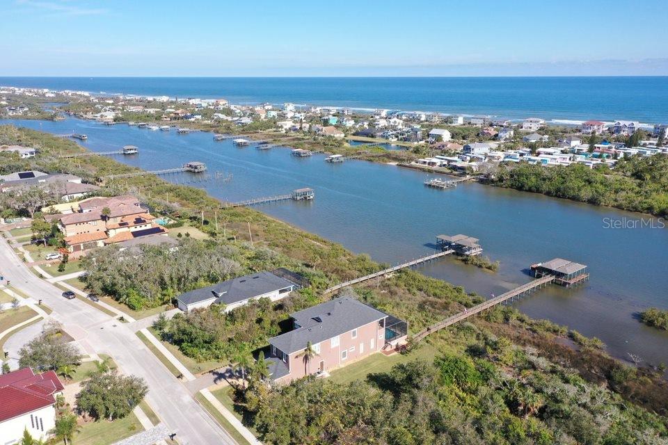 32 N RIVERWALK DR