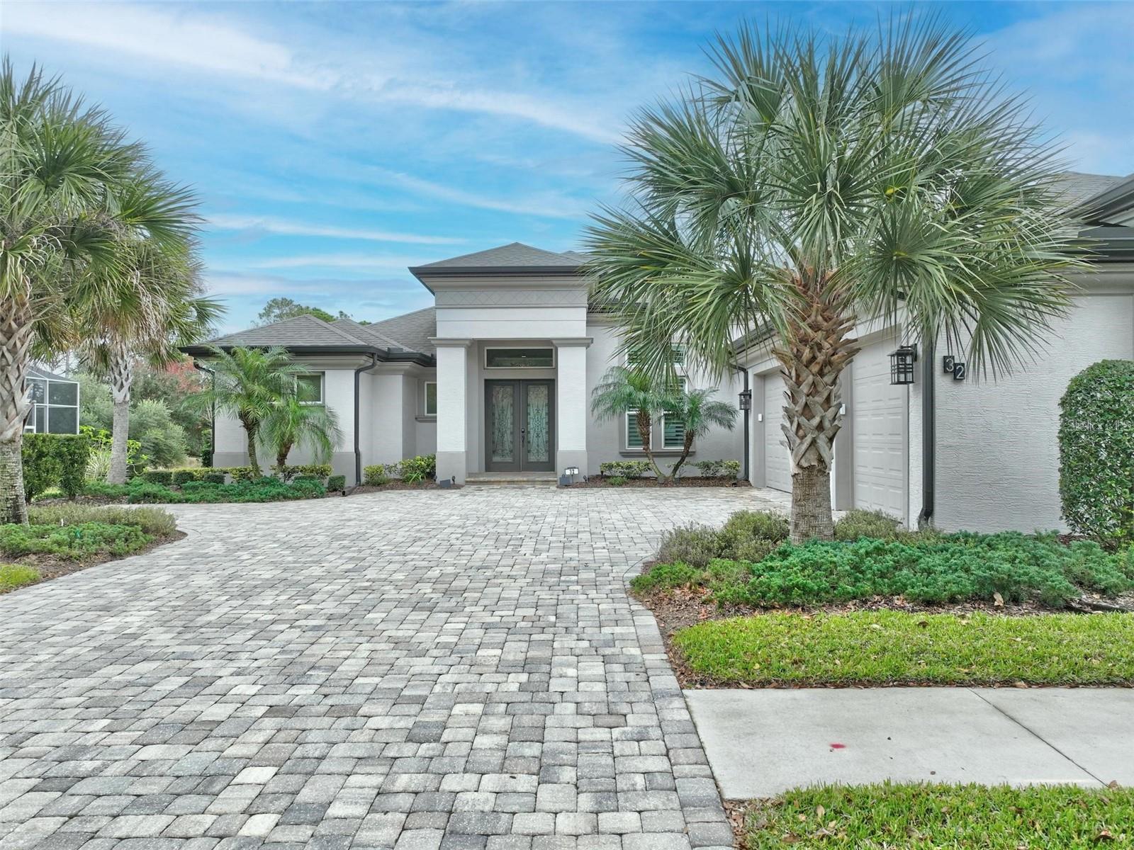 32 CREEKSIDE DR