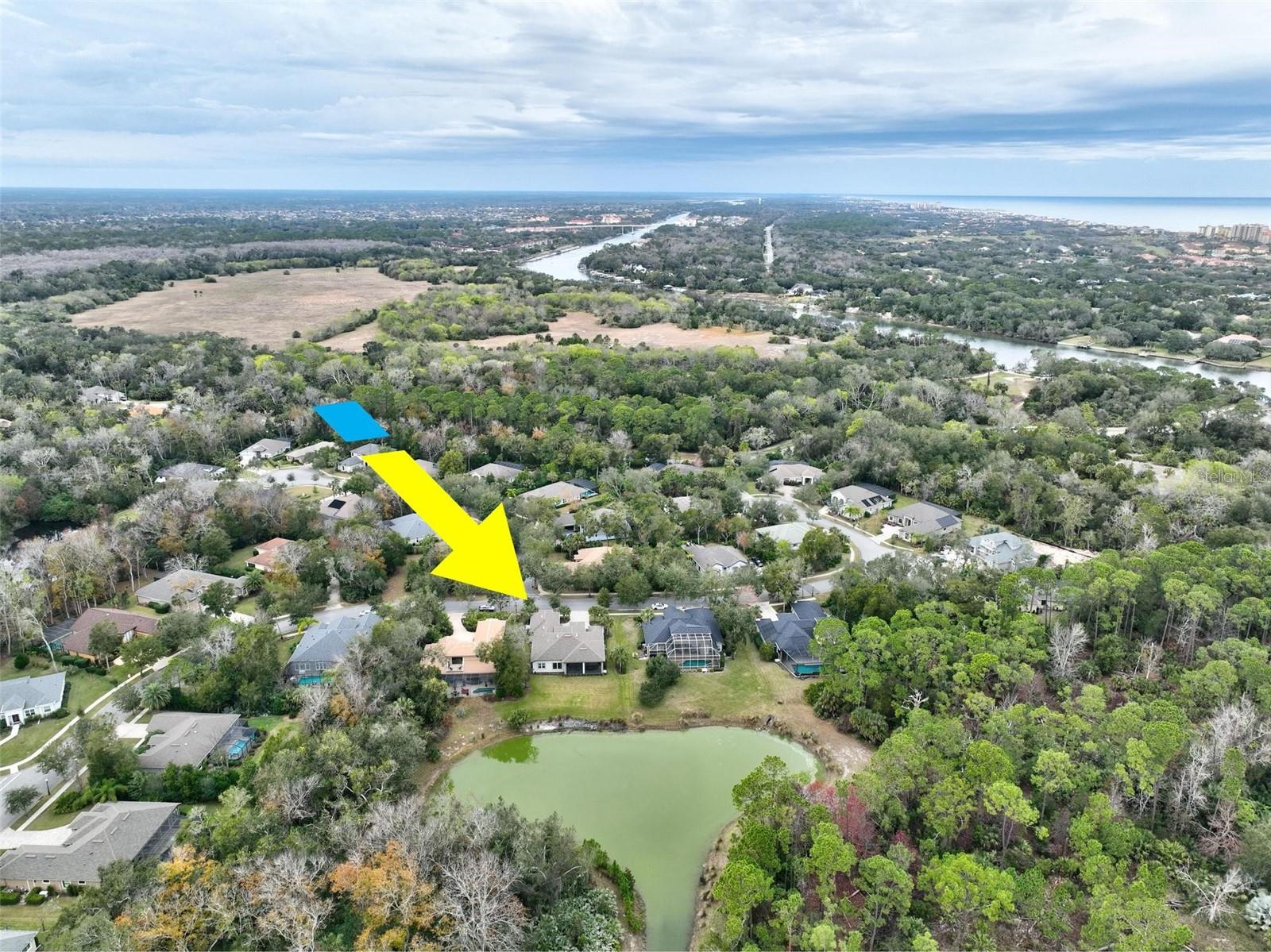 32 CREEKSIDE DR