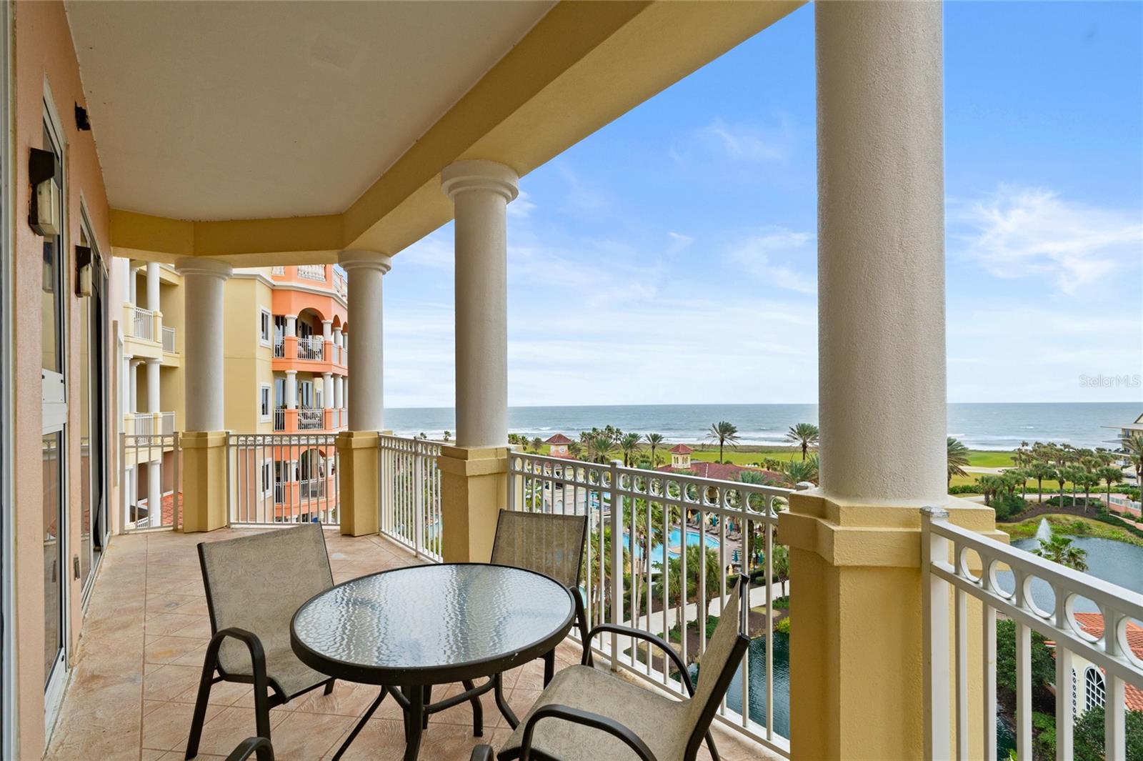 200 OCEAN CREST DR #552