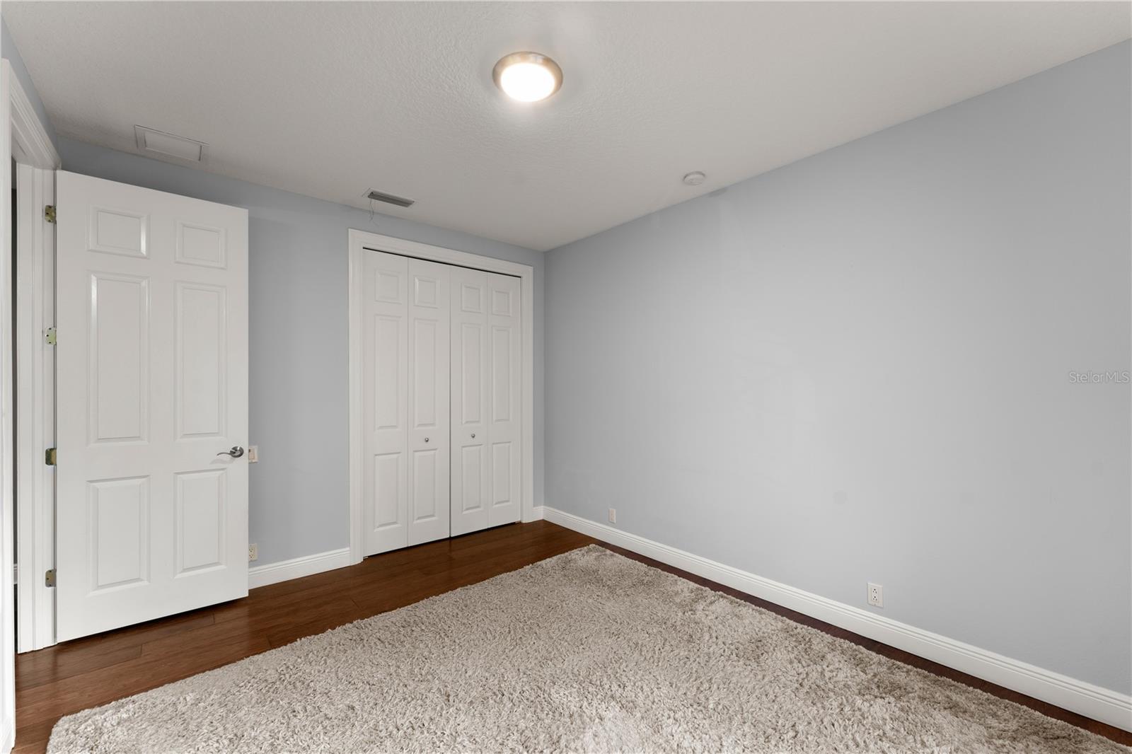 19 S WATERVIEW DR