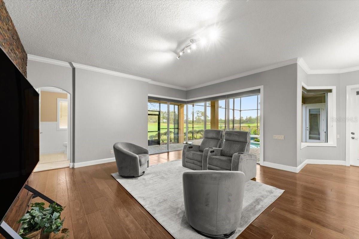 19 S WATERVIEW DR