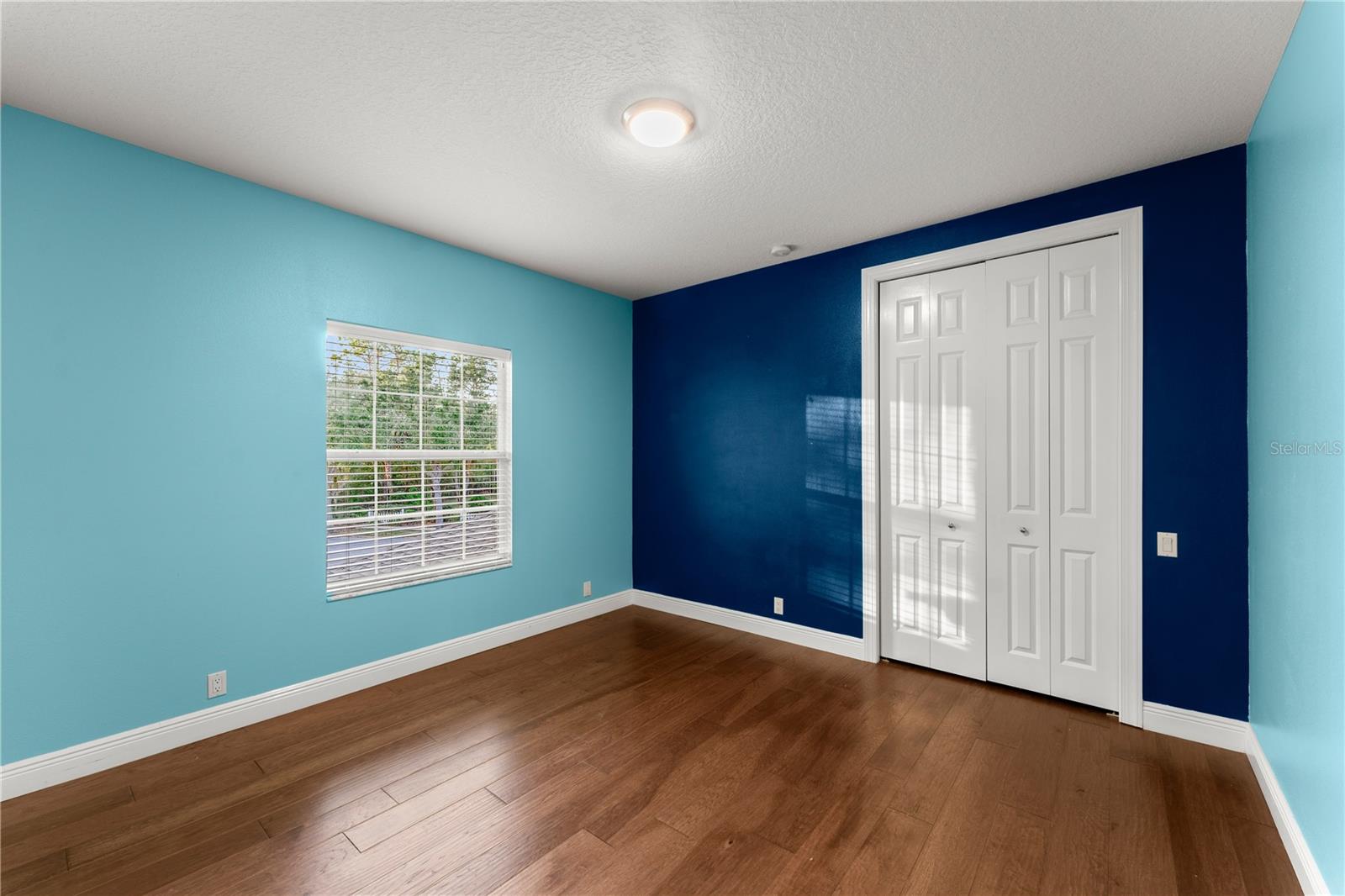19 S WATERVIEW DR