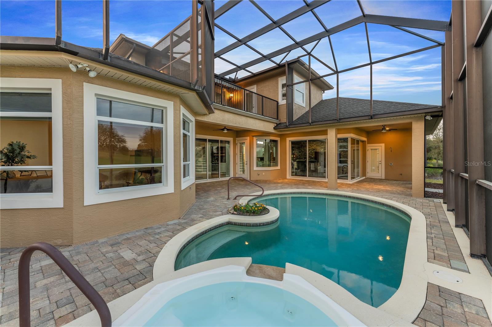 19 S WATERVIEW DR