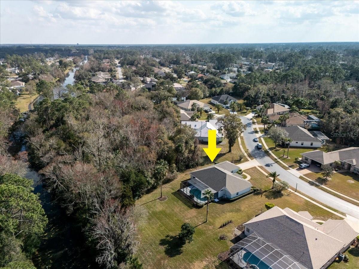 17 LAKESIDE PL E