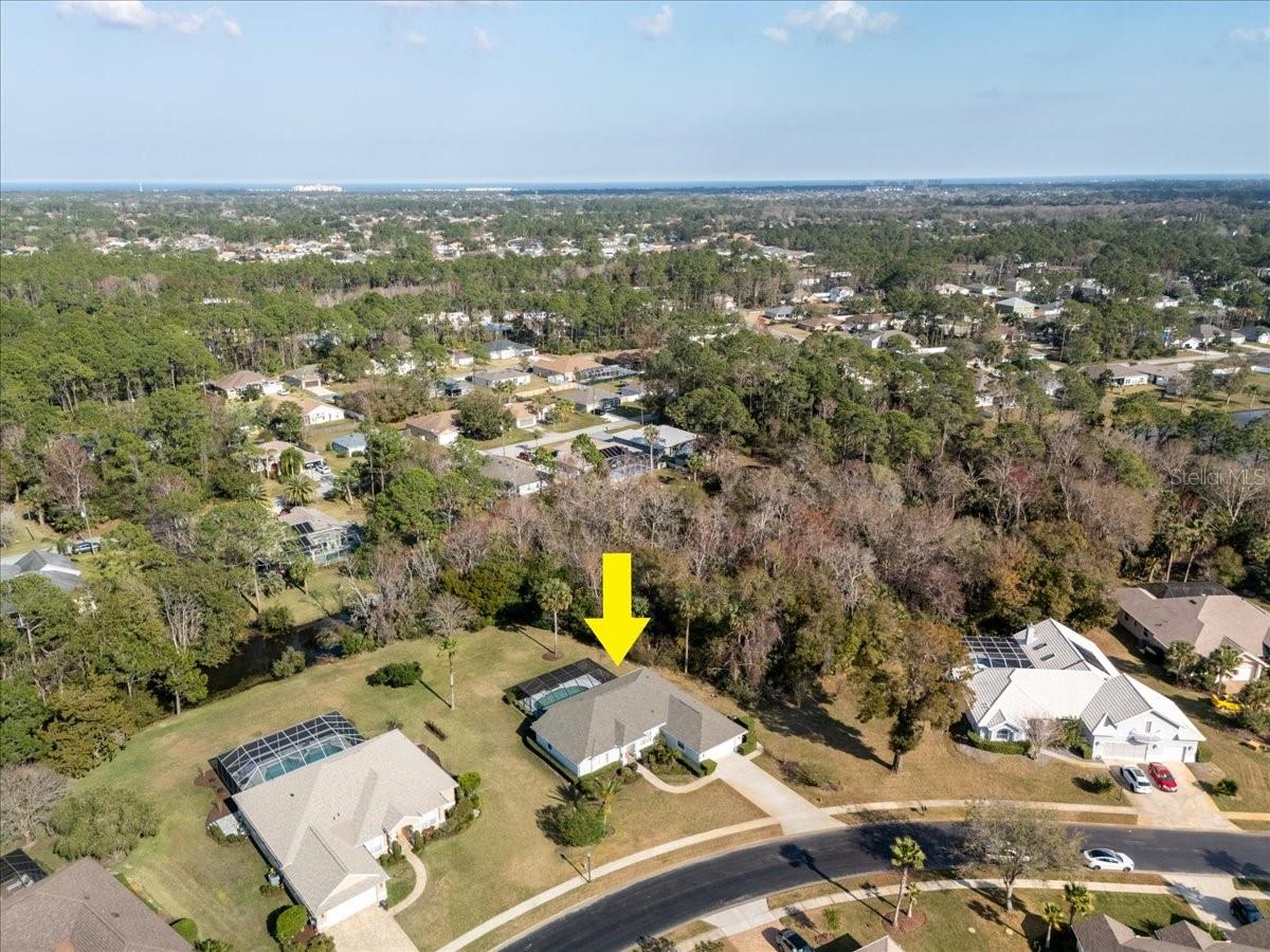 17 LAKESIDE PL E