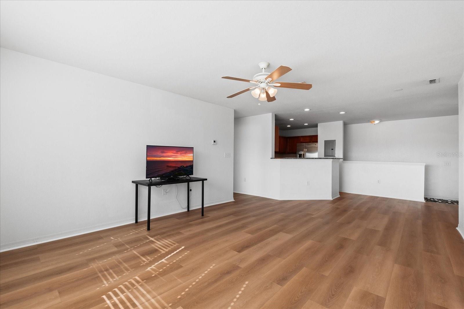 4600 E MOODY BLVD #4O