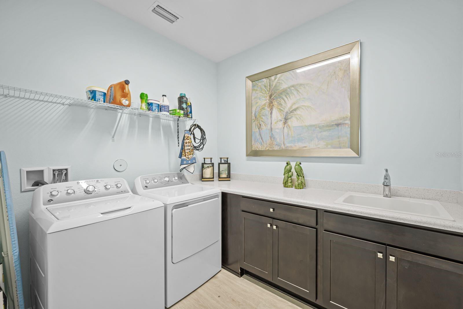 243 ISLAND BREEZE AVE