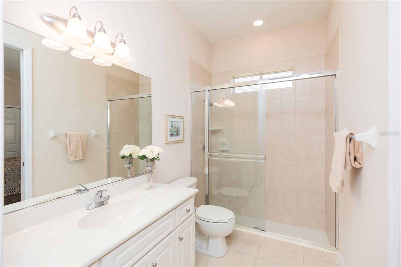 31 SOUTHLAKE DR