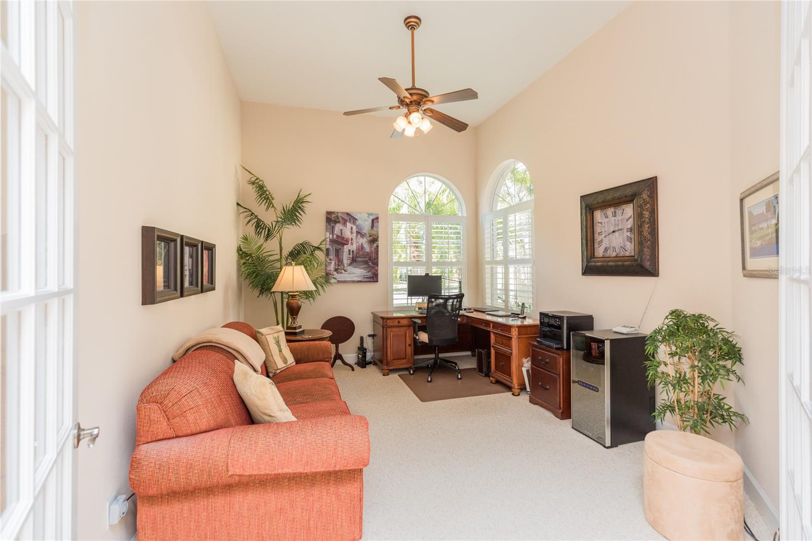 31 SOUTHLAKE DR