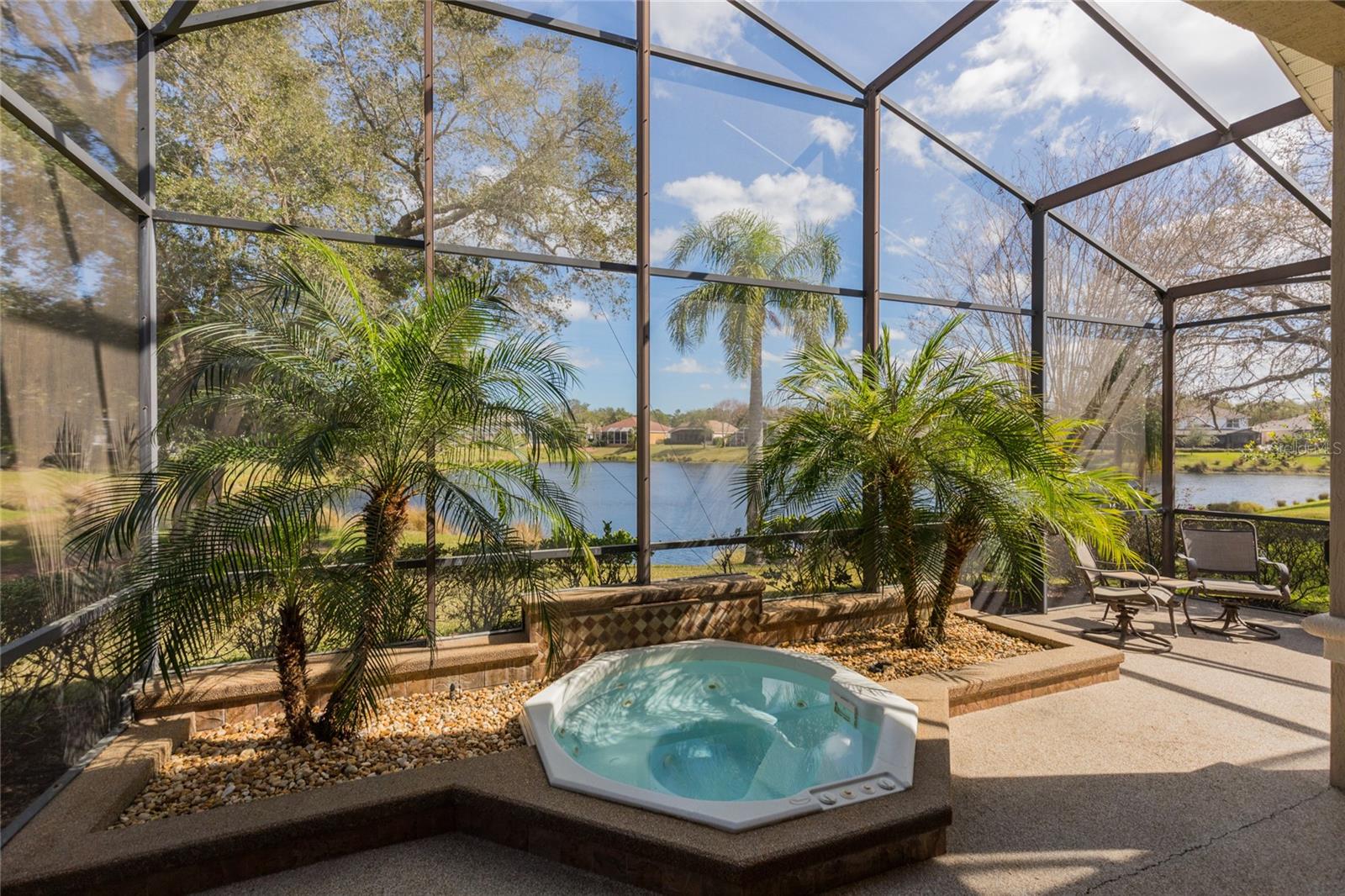 31 SOUTHLAKE DR