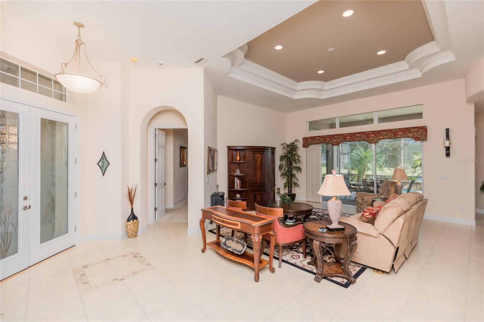 31 SOUTHLAKE DR
