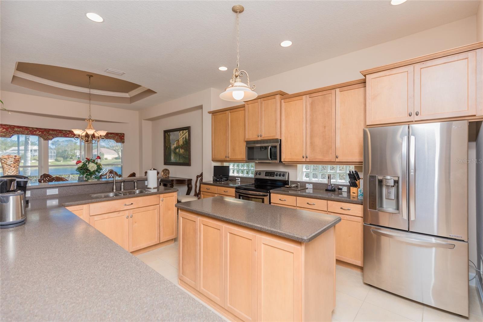 31 SOUTHLAKE DR