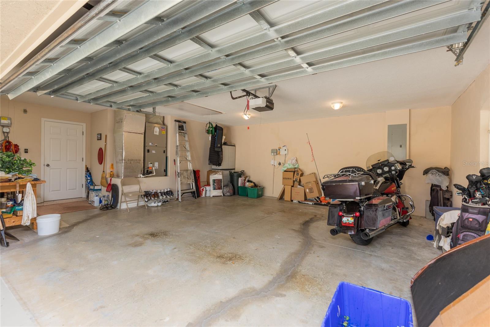 31 SOUTHLAKE DR