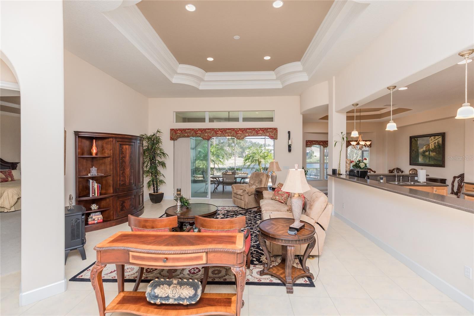 31 SOUTHLAKE DR