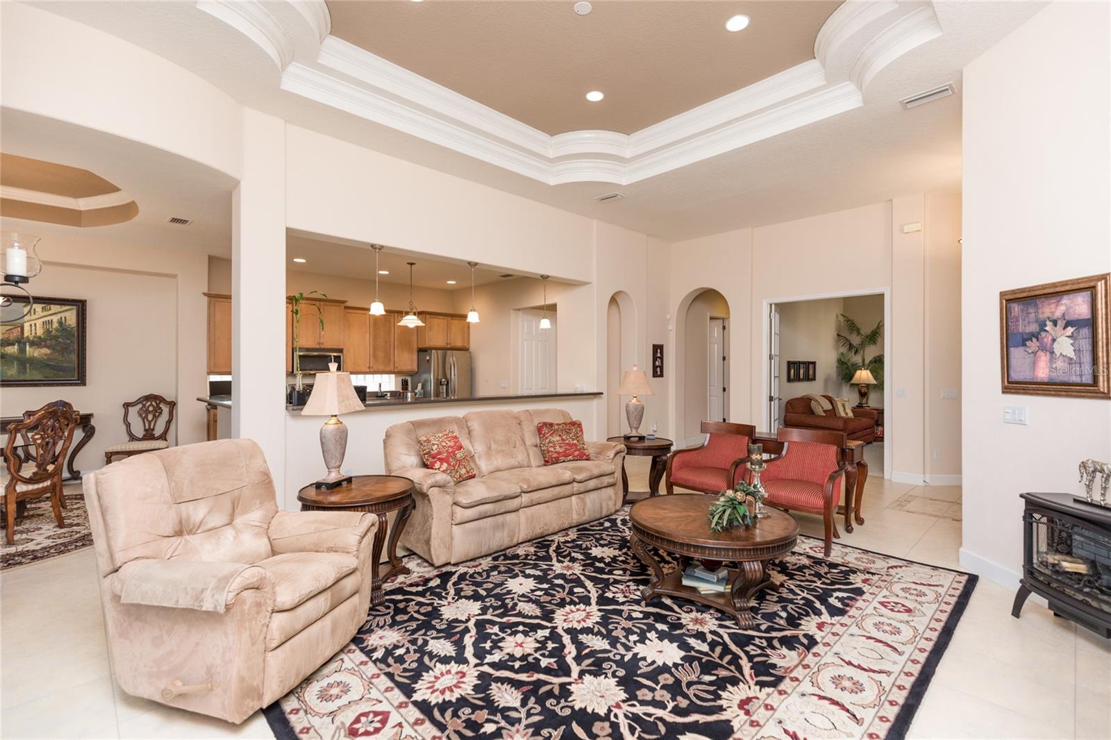 31 SOUTHLAKE DR