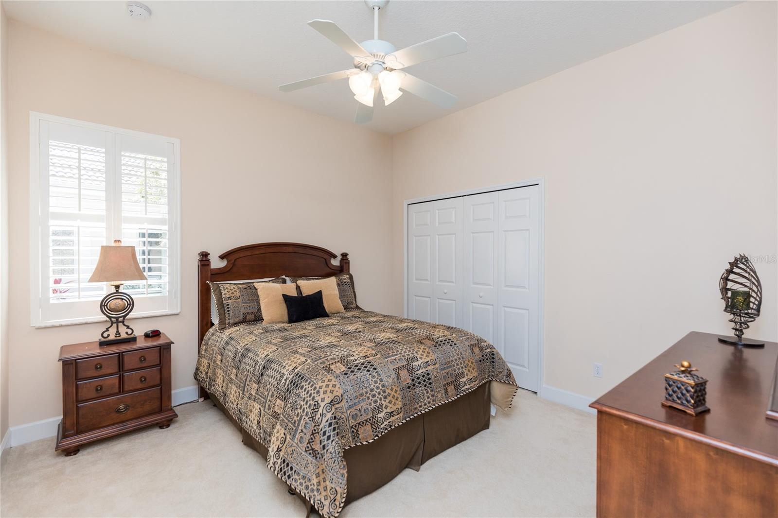 31 SOUTHLAKE DR