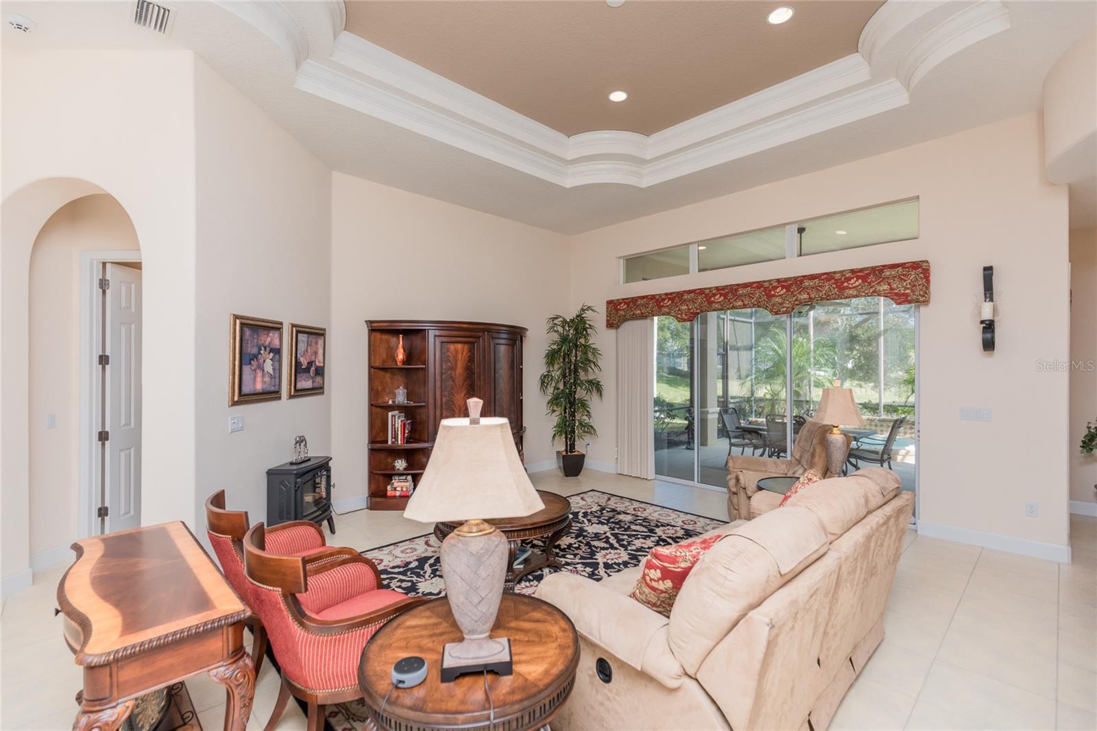 31 SOUTHLAKE DR