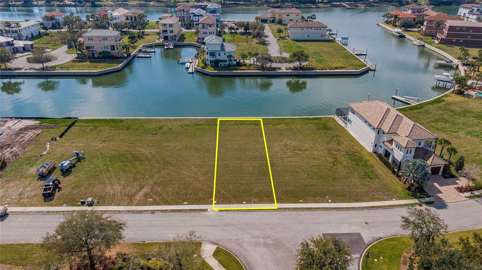 308 HARBOR VILLAGE PT N