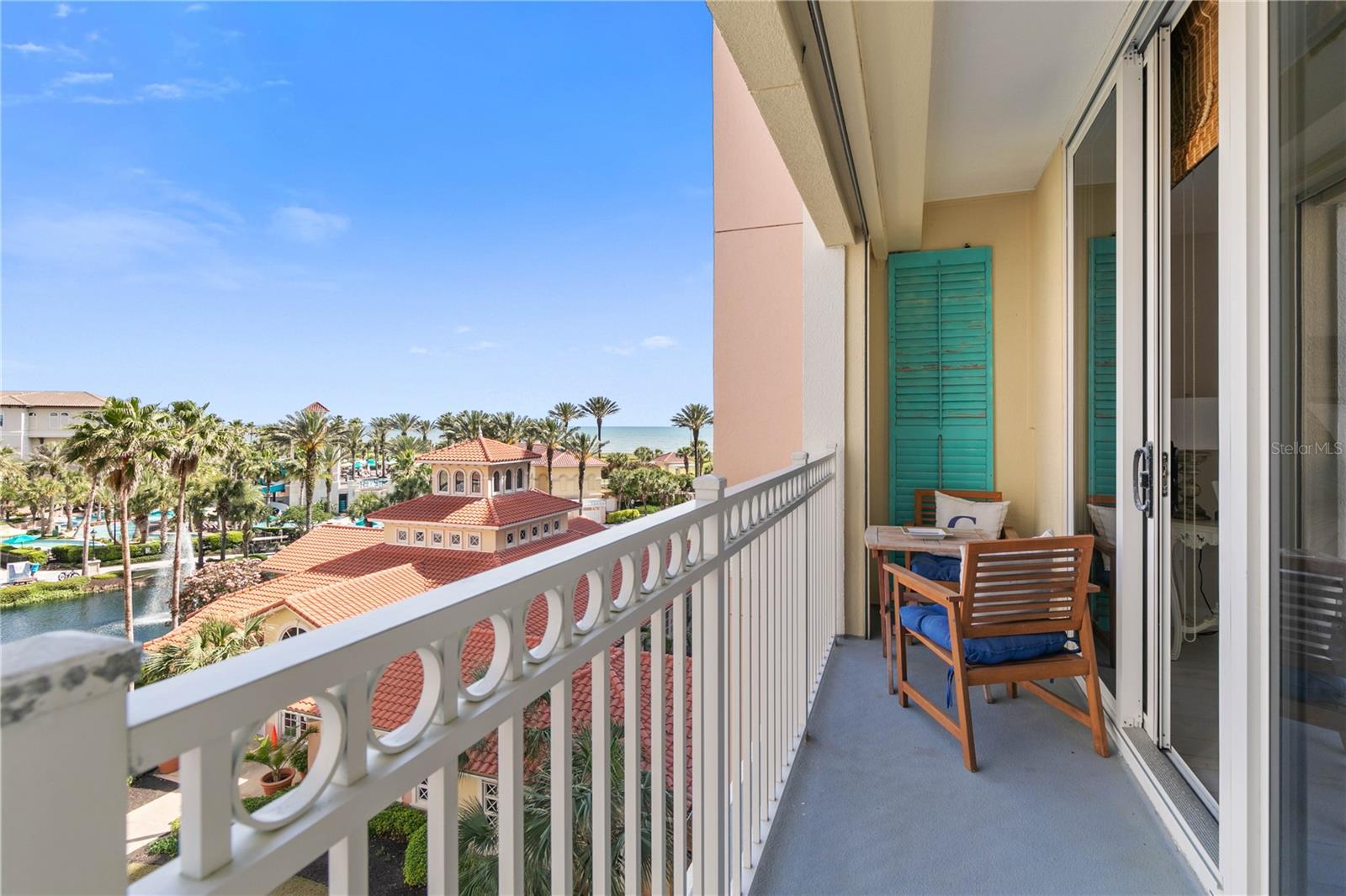 200 OCEAN CREST DR #306