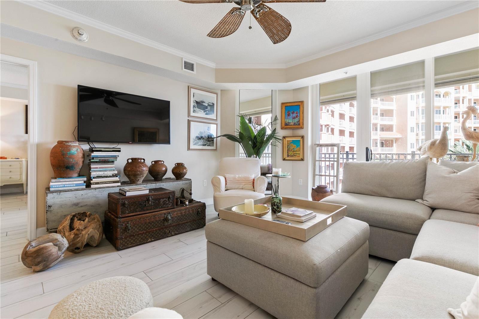 200 OCEAN CREST DR #306