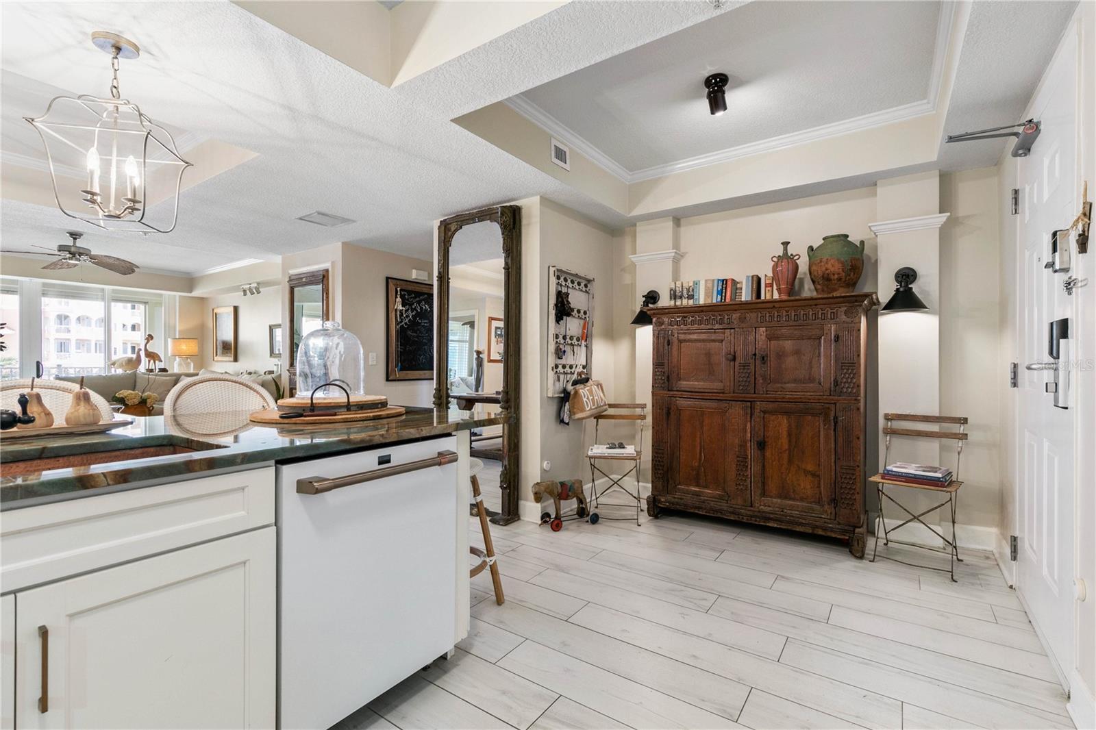 200 OCEAN CREST DR #306