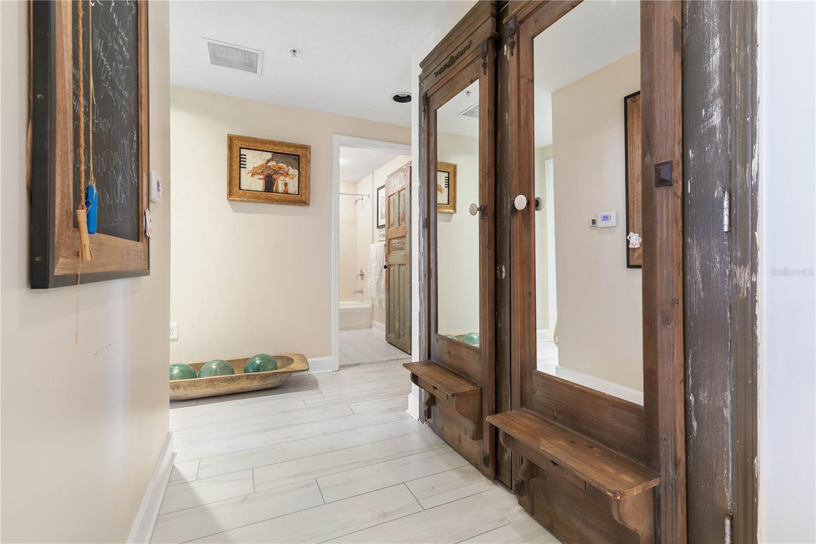 200 OCEAN CREST DR #306