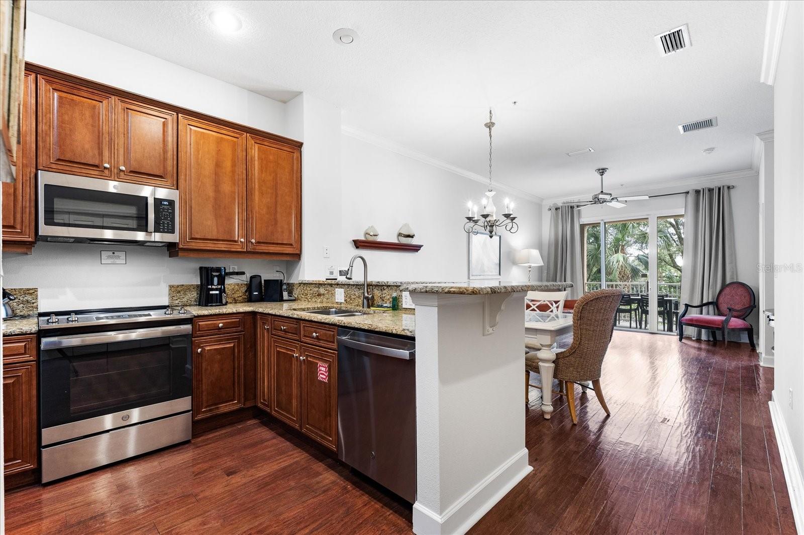 5 OCEAN CREST WAY #1414